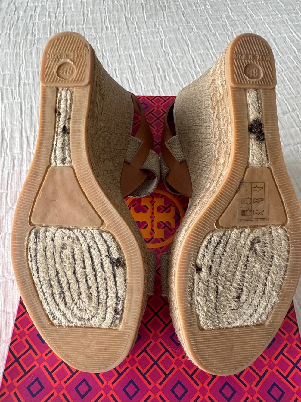 Tory Burch 120MM 2 Band Wedge Slingback Sandal - Gold/Natural/Tan, Size 8.5